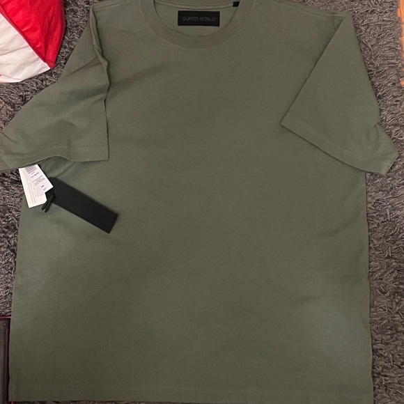 Aritzia - Picture 3 of 4